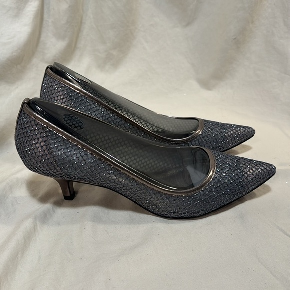 Adrianna Papell Women's Lois Gunmetal Honeycomb Silver Dress PumpNew in Box - Picture 5 of 10